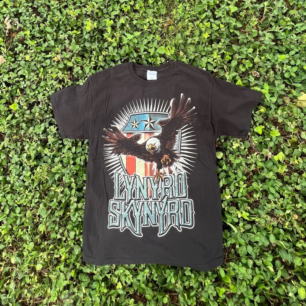 Vintage Lynyrd skynyrd t shirt size large in good condition